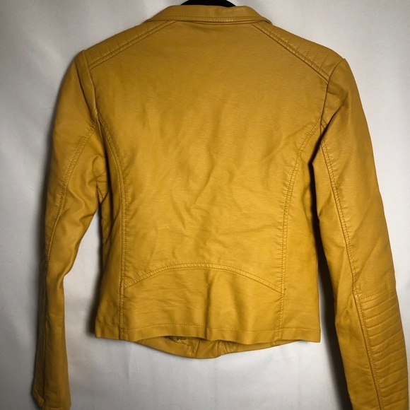 Womens Yellow Faux Leather Jacket. Size 16” pit to pit (Small). - Picture 3 of 9